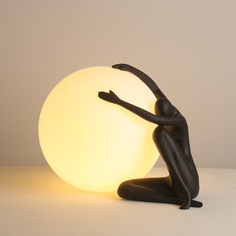 Human-shaped Ball-holding Desk Lamp