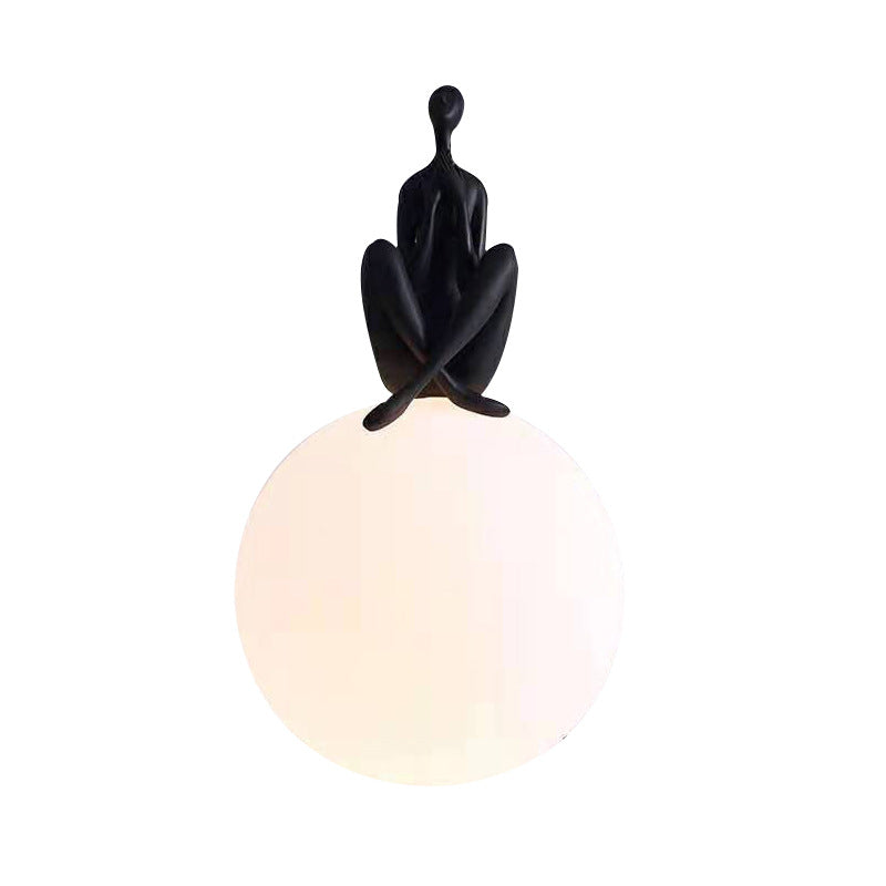 Human-shaped Ball-holding Desk Lamp