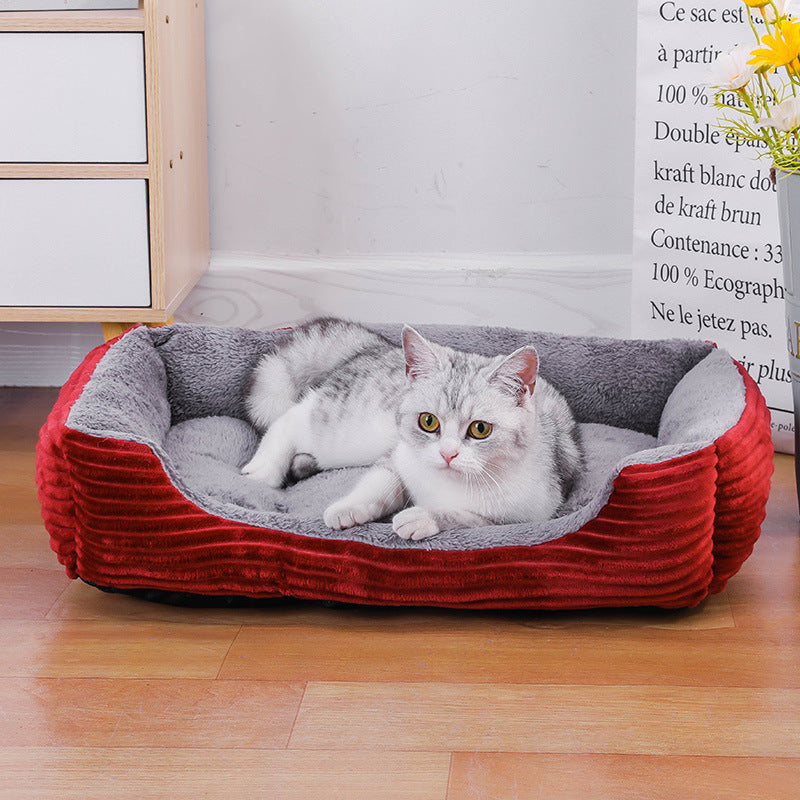 All-Season Pet Kennel and Mat for Cats and Dogs