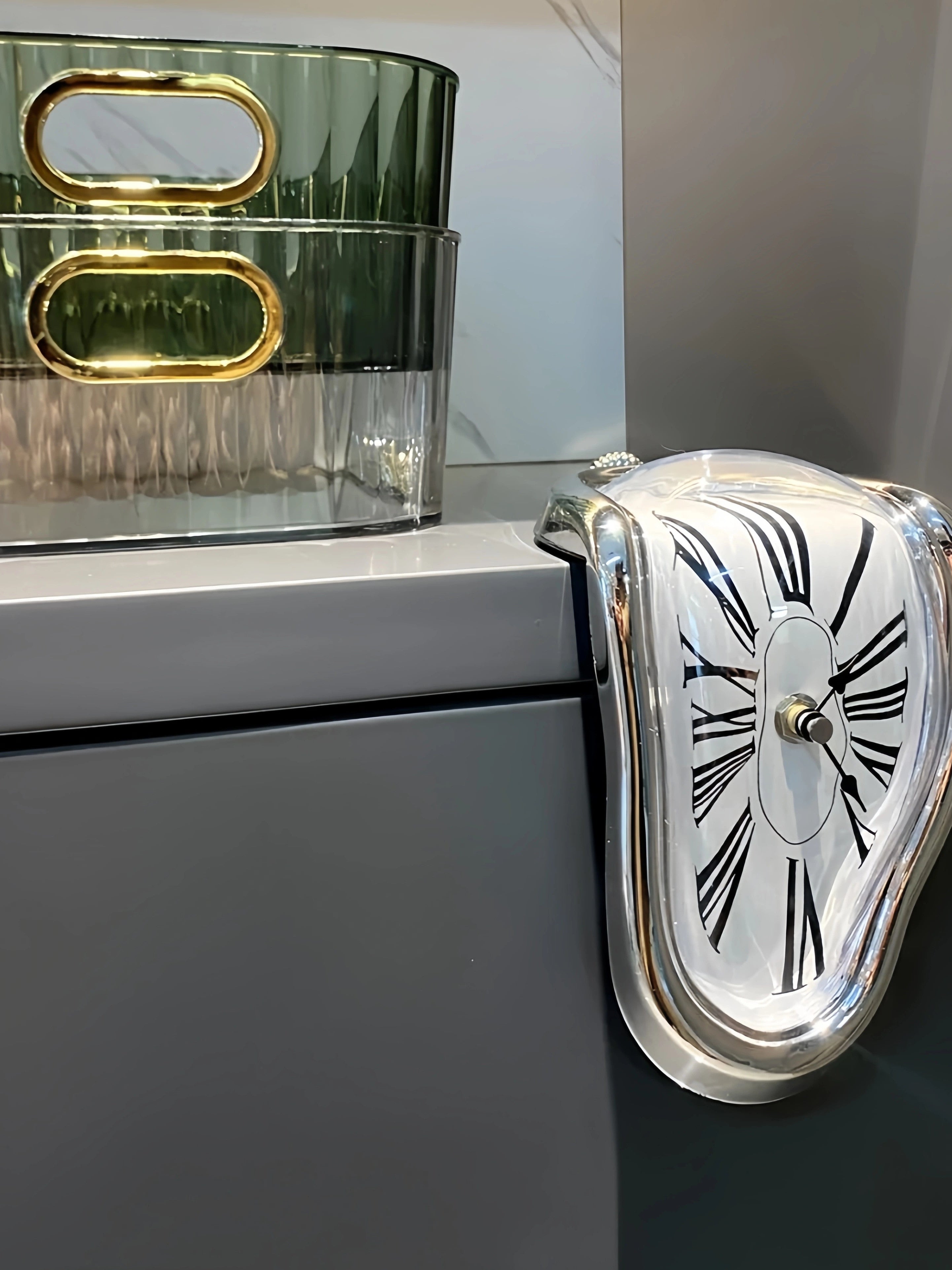 Creative Melting Desk Corner Clock Roman Numeral Silent Quartz